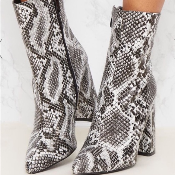 Snake High Point Ankle Boot - Size 8 - Picture 6 of 6